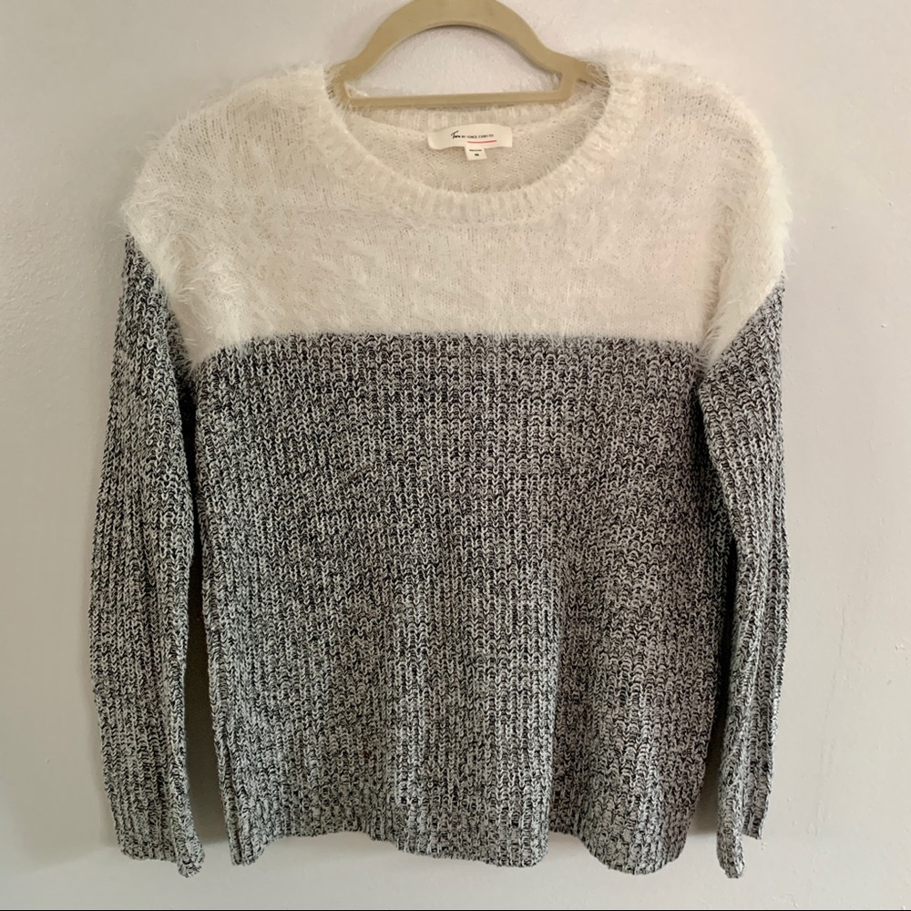 VINCE CAMUTO Two Eyelash Fuzzy Marled Sweater | XS - Picture 3 of 5